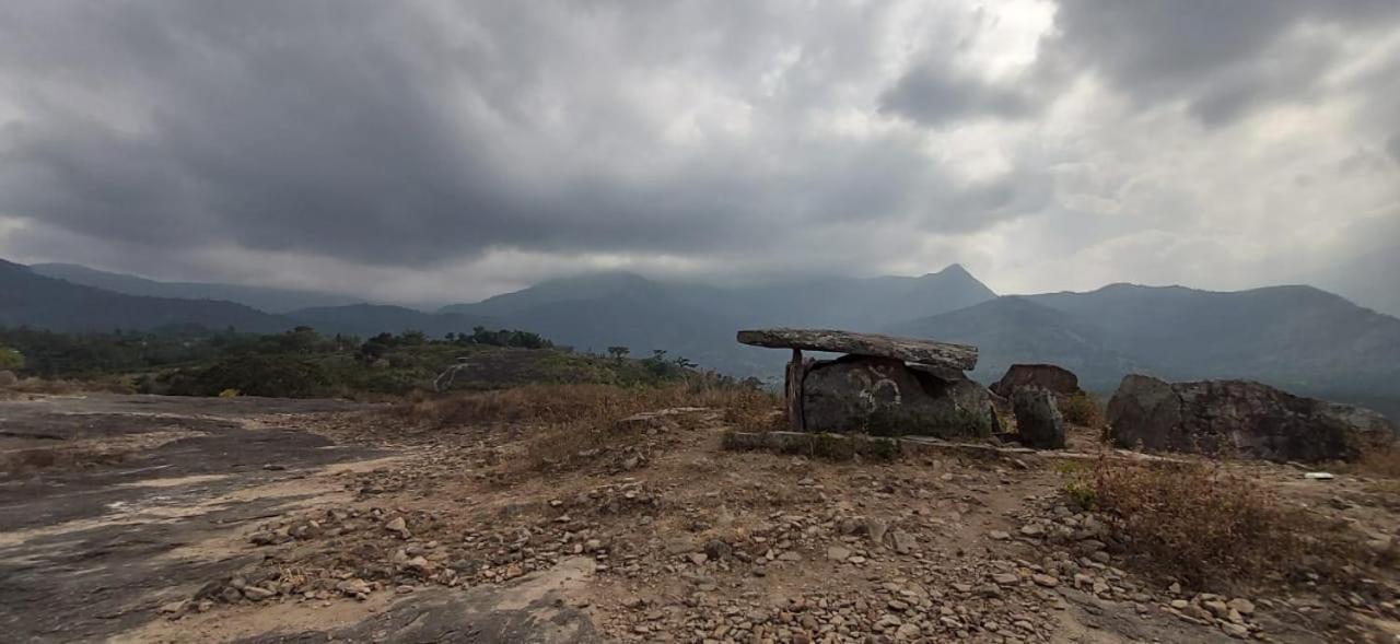 Marayoor Tourist Home Munnar Ngoại thất bức ảnh